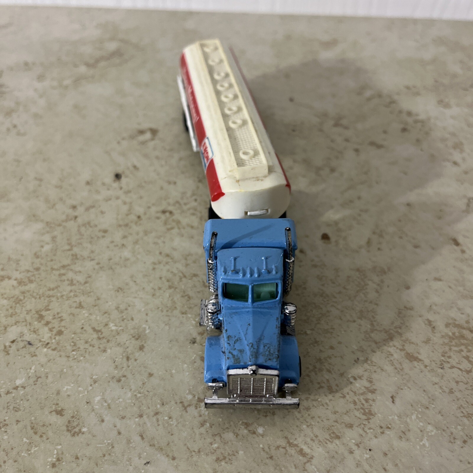 Picture 2 of 6