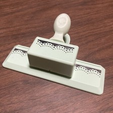 Martha Stewart Paper Punch Doily Lace Edge Scalloped Dots Border Green
