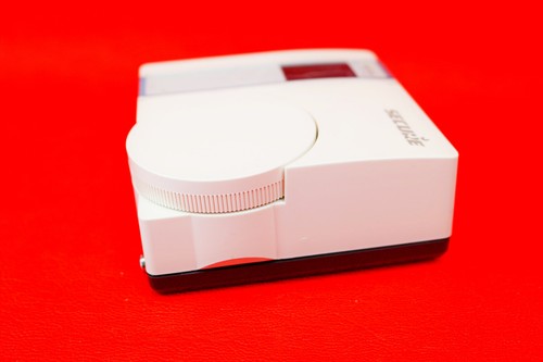 Termostato electrónico inalámbrico para habitación Secure Z-Wave SRT321 - Imagen 4 de 5