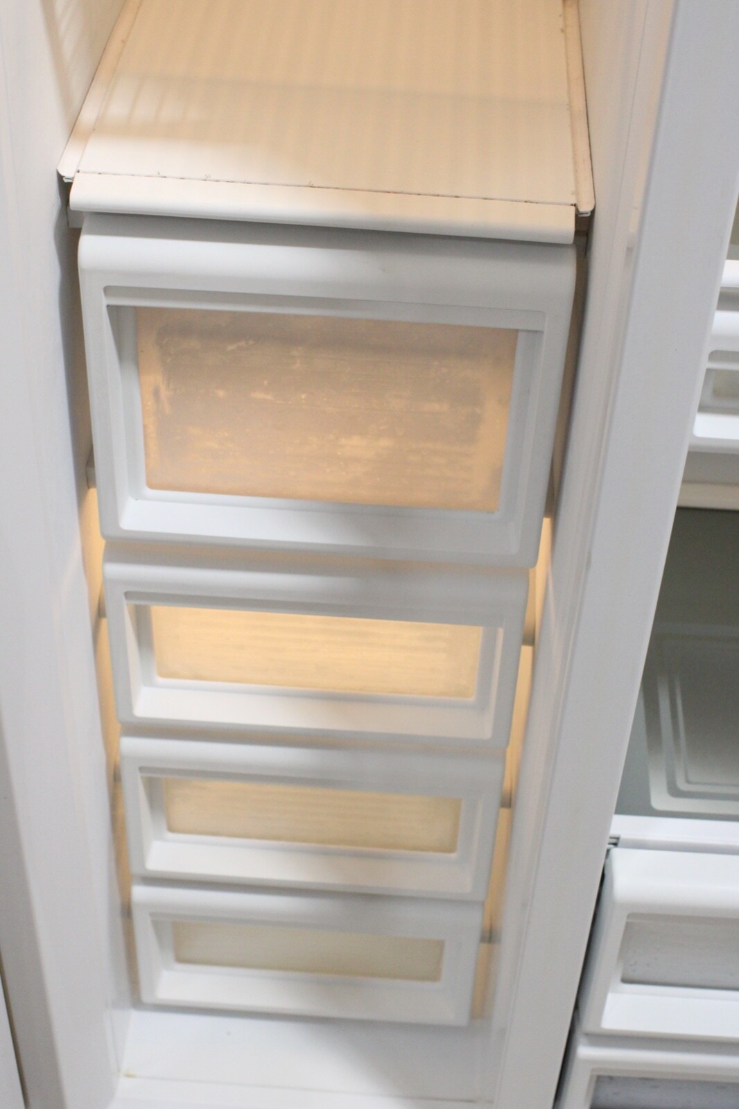 SubZero 642 42" SidebySide Removable Panel Ready Refrigerator VERY