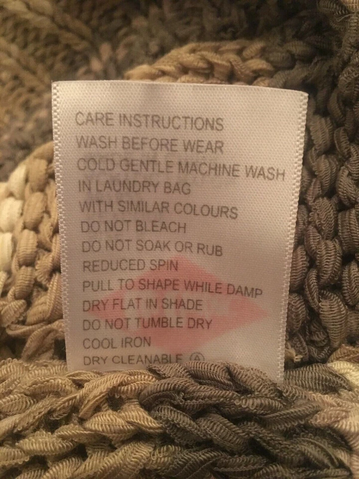 Jersey de punto Lee Cooper para mujer talla pequeña hecho de acrílico/nailon Foto 3 de 4