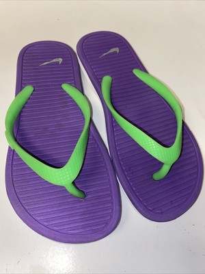 nike green flip flops