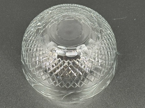 Vintage Set of 11 Kosta Boda Sweden Finger Dessert 4.5” Cut Glass Bowls, Signed - Picture 6 of 7