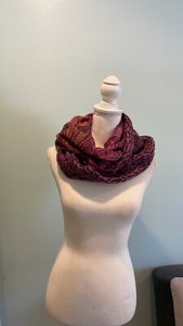 Collection Eighteen Infinity Scarf