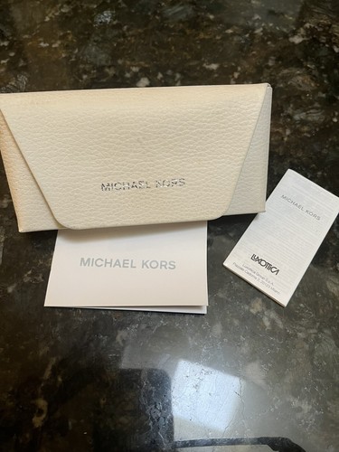 Michael Kors Sunglasses With Case - Picture 6 of 6