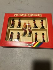 W. Britain 54mm glossy 7207 Scots Guards Colour Party and Escort Set