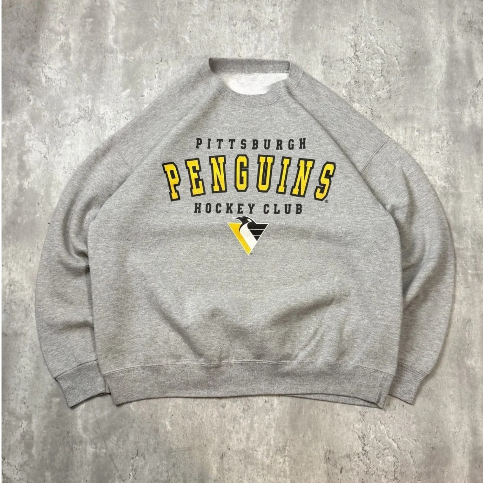 Vintage 90s Pittsburgh Penguins NHL Graphic Spellout Hockey Sweatshirt S-5XL