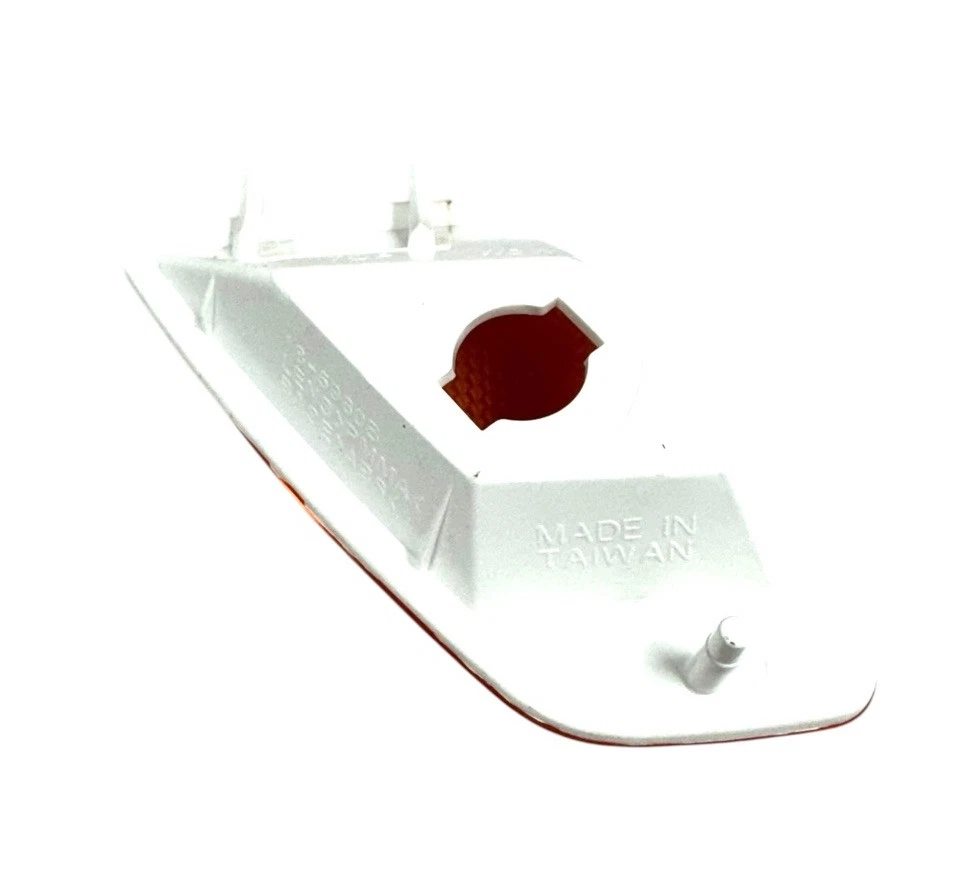 LH Driver Side Front Corner Side Marker For 1997-2006 Jeep Wrangler - Image 4 of 4