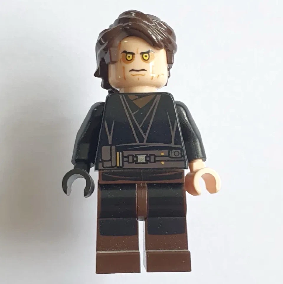 LEGO Minifigure Star Wars Style Dark Brown Hair Black Outfit Yellow Face - Image 1 of 1