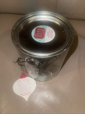 Bake Shop Set of 20 Cookie Cutters Christmas Theme Brand New. Cookies/biscuits