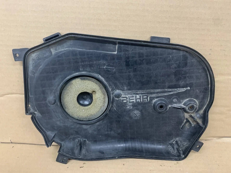 1989 300 SE Mercedes-Benz S W126 heater blower cover part 9413314017 Foto 2 de 4