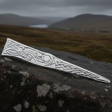 NEW SOLID PEWTER Celtic Dog Kilt Pin, Made in Scotland Scottish Brooch Ireland