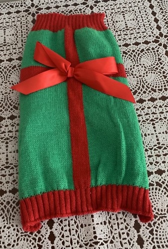 Heart To Tail Dog Sweater Christmas Gift Package Small Red Green Festive Attire