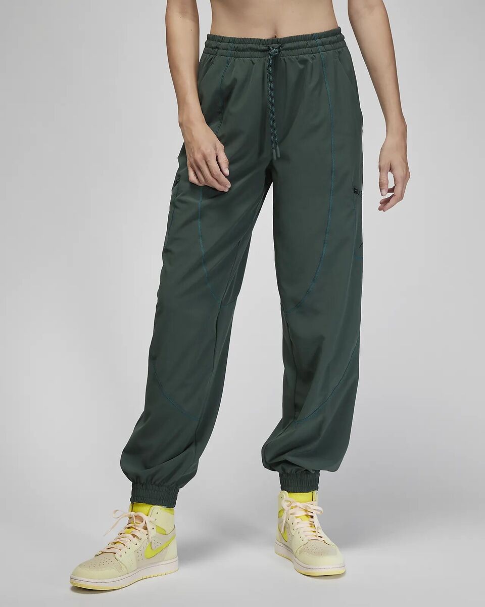 Nike Jordan Sport Women's Tunnel Pants, Size Medium, FB4659 Nike Jordan Sport Women's Tunnel Pants, Size Medium, FB4659