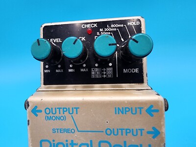 Vintage 80s Boss DD-2 Digital Delay Guitar Effect Pedal Long