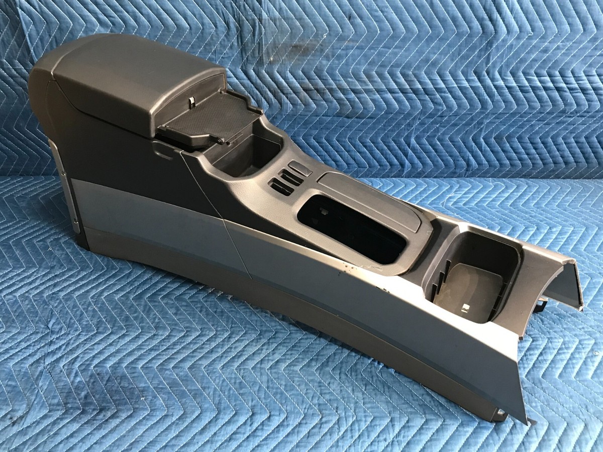 03-05 TOYOTA 4RUNNER CENTER CONSOLE STORAGE COMPARTMENT & ARM REST