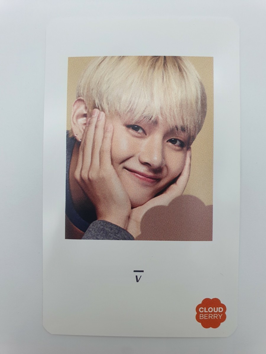 BTS 公式 クラウドベリー CLOUDBERRY トレカ バッジ テヒョン [Qoo10