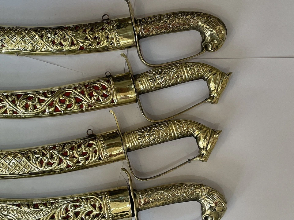 Lote de quatro esculturas de bainha de aço bronze cerimônia de casamento Kripan 13"" - Imagem 3 de 4