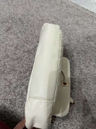 Chanel Country Chic Messenger Bag - Picture 6 of 6