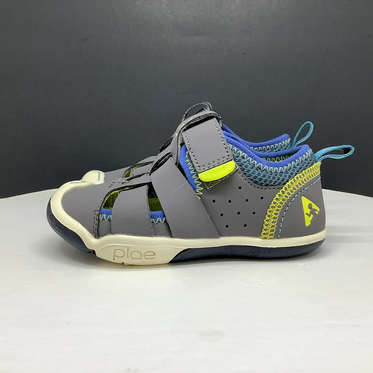 Plae sandals discount