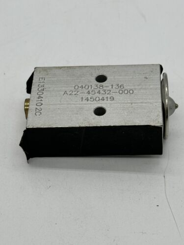 A/C Expansion Valve A22-45432-000 New Old Stock Freightliner? Columbia - Picture 2 of 4