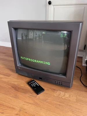 Vtg Ge 20gt420 Tv Television 1990s Movie Gaming Prop - Image 1 of 4