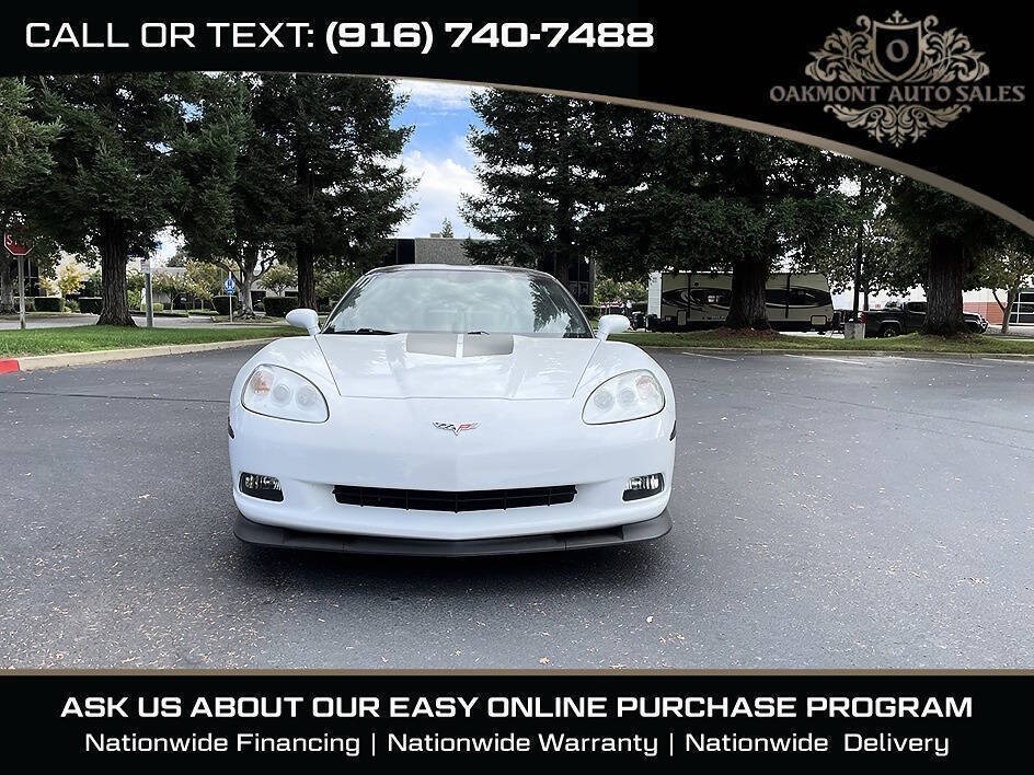 2011 White Chevrolet Corvette   | C6 Corvette Photo 2