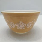 Vintage Pyrex “Butterfly Gold” Mixing Bowl #401 — 1.5 Pt (3/4 Qt) — 1970s USA
