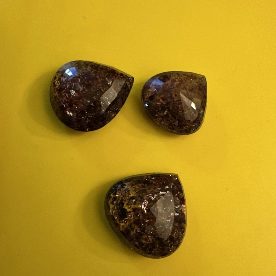 Cuarzo fresa facetado raro 93,41 quilates Foto 3 de 4