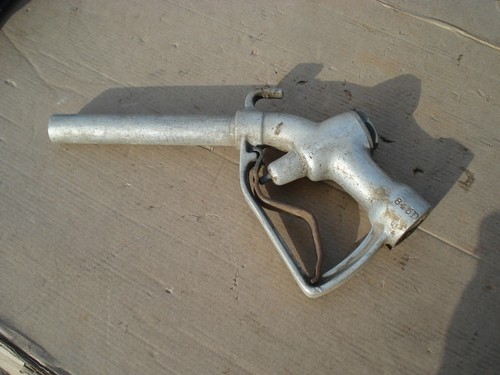 Vintage Antique BUCKEYE 845D Gasoline Fuel GAS PUMP HANDLE Nozzle 1940s - Picture 2 of 9
