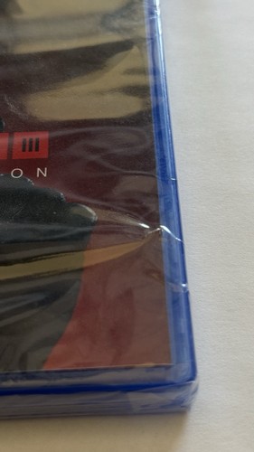 Hitman III: Deluxe Edition (PS5) BRAND NEW SEALED - SMALL TEAR - Picture 4 of 16