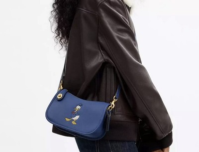 Disney x Coach collabo Swinger Bag / Donald Duck CDN03 B4PF7 Stone