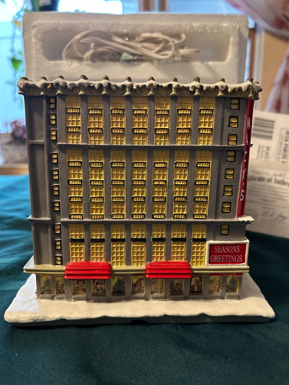 Hawthorne Village  Christmas in New York MACY'S