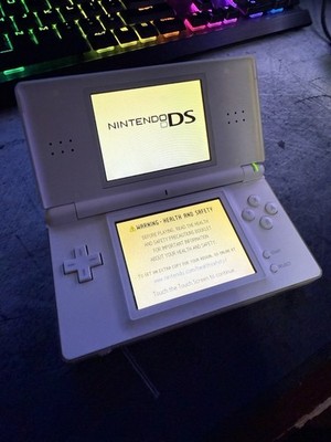 Nintendo DS Lite Console USG-001 Polar White Tested & Working Great Condition