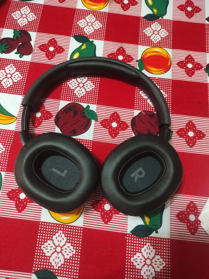 JBL Tune 760NC, foto 1 di 3