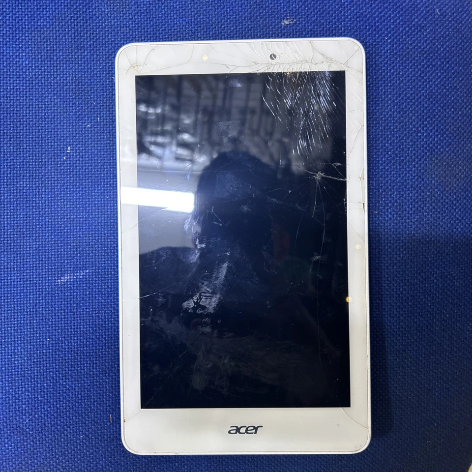 ACER ACTAB721 16GB, Wi-Fi (Unlocked) 7'' - Grey - Image 2 of 3