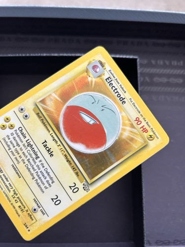 Electrode 2/64 | Base Set Jungle | Holo Pokemon Card MP - Picture 4 of 8