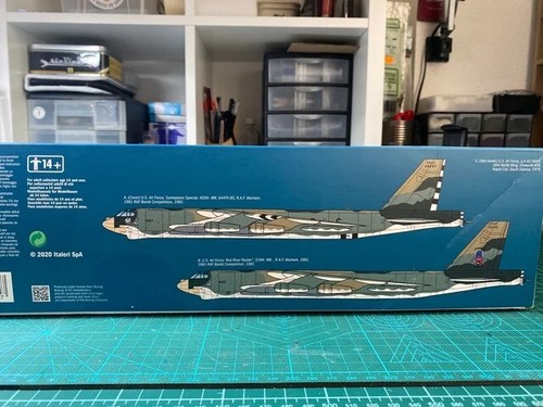 Maqueta avión B-52H 1:72 ITALERI 1442 - Imagen 7 de 8