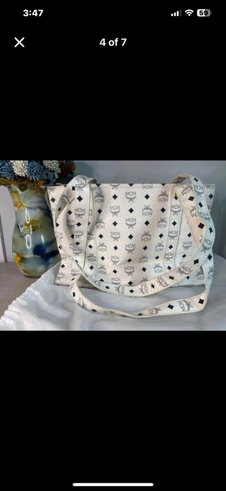 McM Shoulder Bag/Crossbody - Image 4 of 4