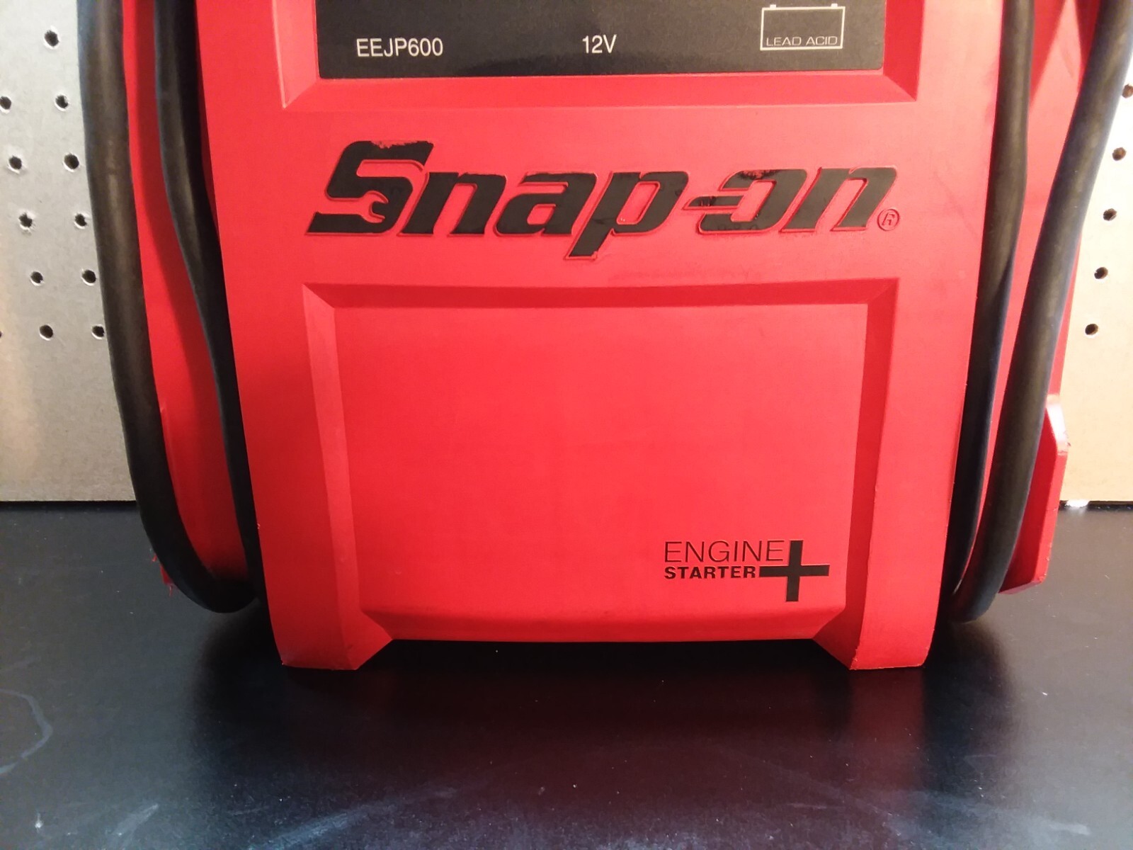 SNAPON EEJP600 12V 12 VOLT LEAD ACID ENGINE STARTER CHARGER JUMP PACK