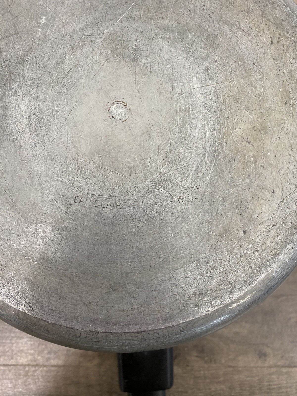 Vintage Presto Aluminum 4 Qt Pressure Cooker Model 204 Used