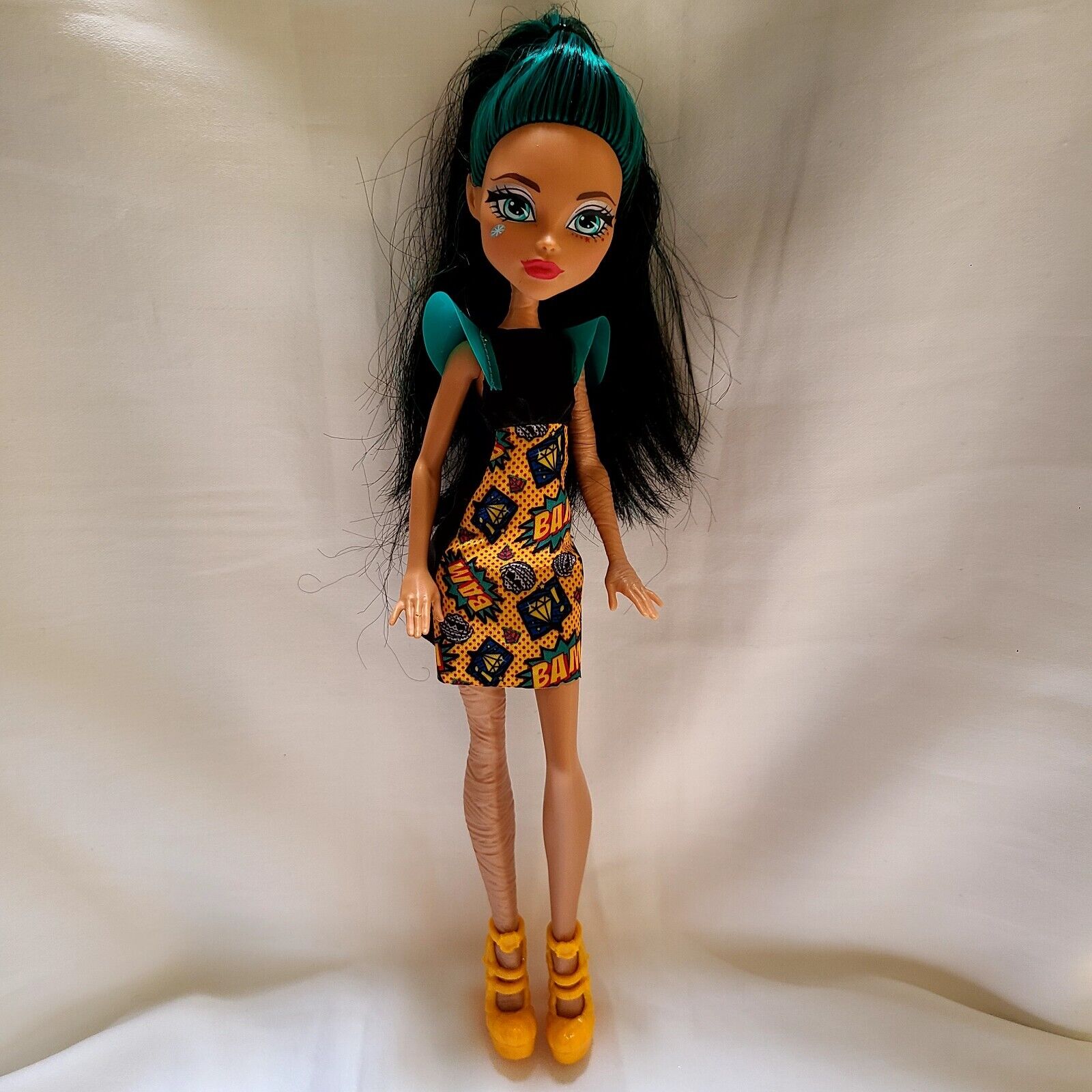 Boneca Monster High Clássica Cleo De Nile Mattel - R$ 169,90