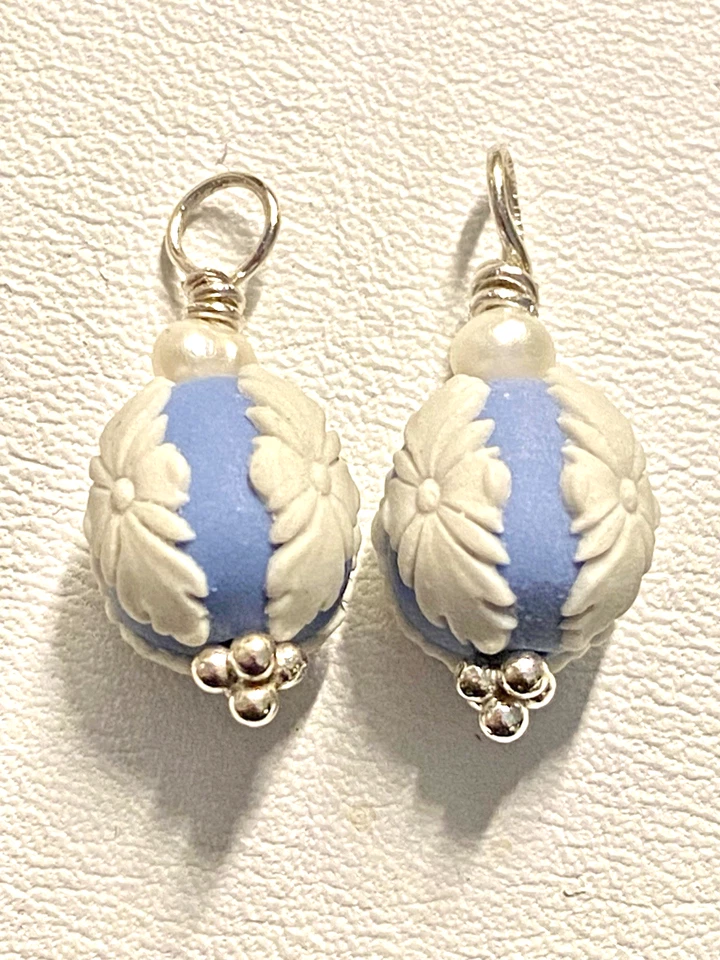 Antique, Wedgwood England Porcelain Blue Floral Jasperware Pair Earring Charms - Image 3 of 4