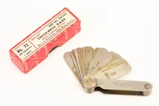 Starrett No 72 Thickness Feeler Gage Gauge 22 Leaves .004" to .025" in Box V23