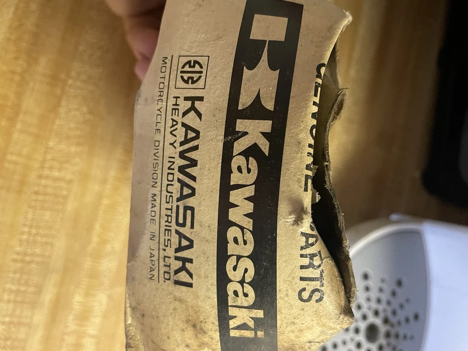 Estator NOS OEM KAWASAKI GPZ 1100 83-84 Foto 4 de 4