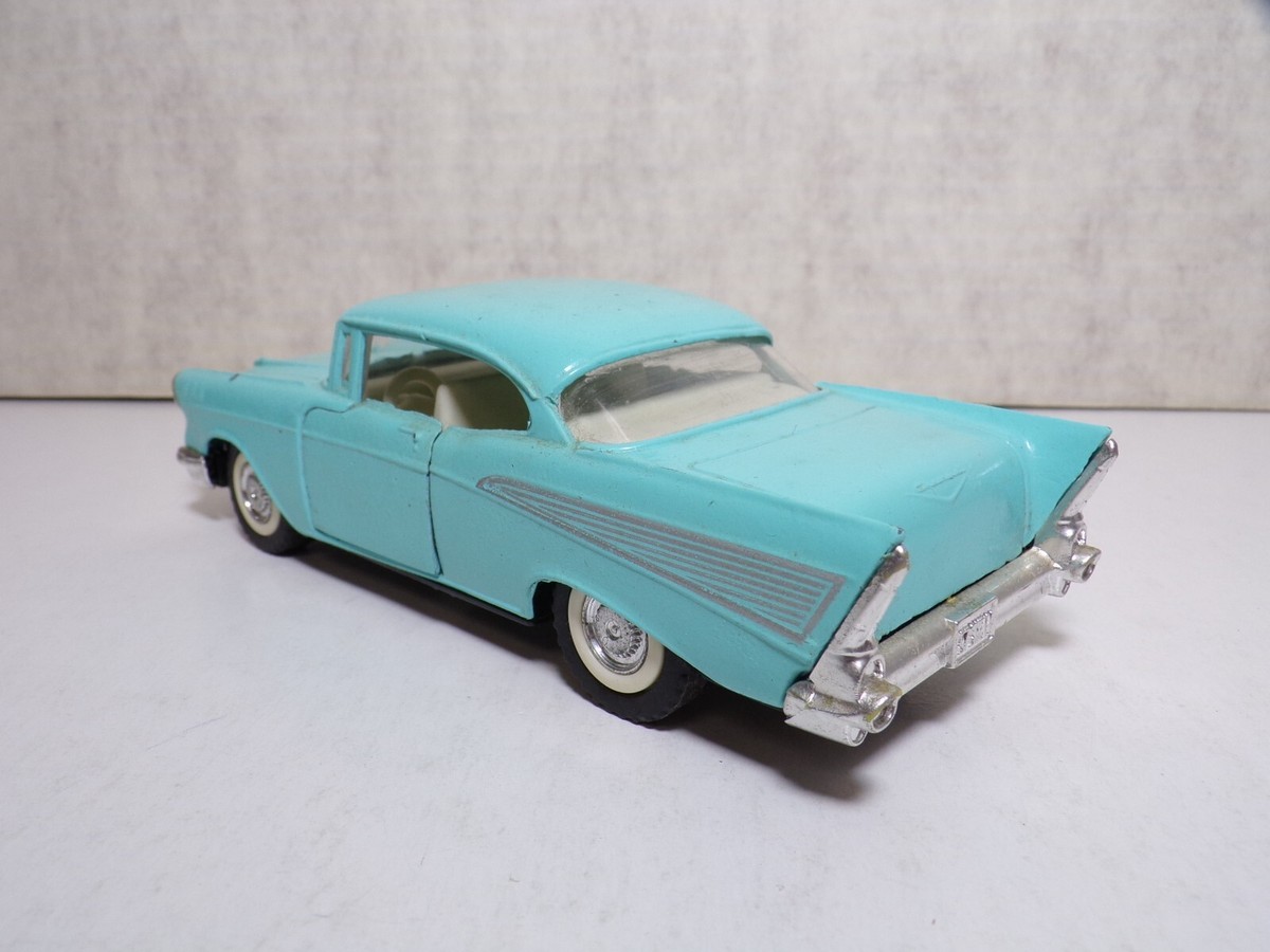 【超レア】 MajoRETTE 1957 シェビー Majorette Chevy Bel Air 57 1957 1:34 Scale Die Cast Car Teal