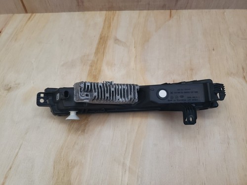 2017-2019 Land Rover/Jaguar F-Pace Right LED Fog Light Lamp JPLA15200AD - Picture 5 of 7