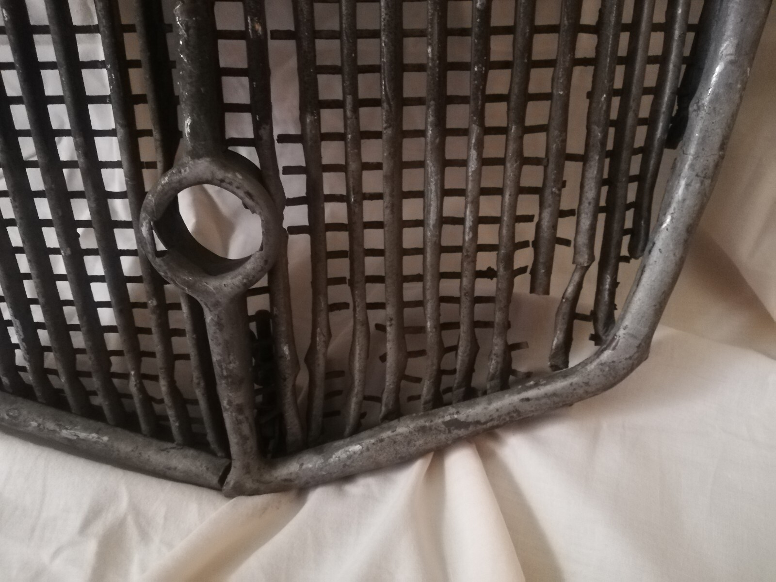 Lancia Ardea auto d'epoca calandra mascherina griglia anteriore da