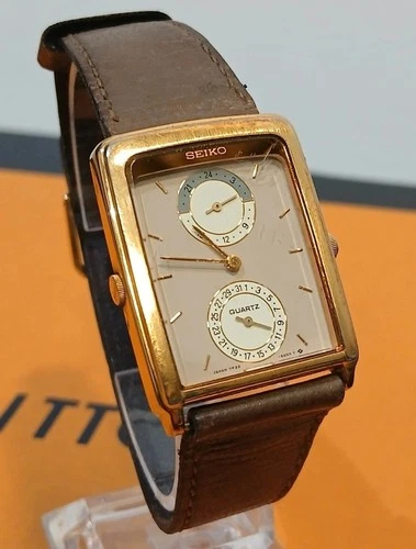 Seiko 7F22-5000 Tank Vintage Watch