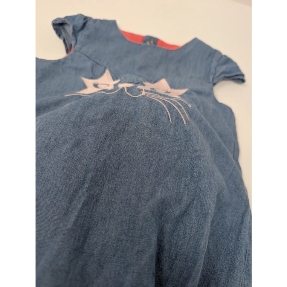 Mameluco Little Marc Jacobs Algodón Cambray Bloomer Burbuja Azul Gato Bordado Foto 2 de 4